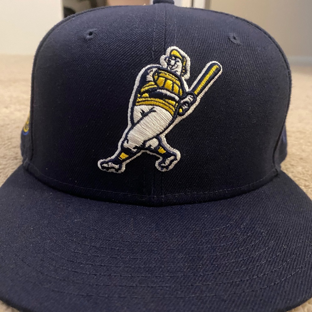 Milwaukee Brewers New Era Barrelman size 7 1/4 Fitted Hat